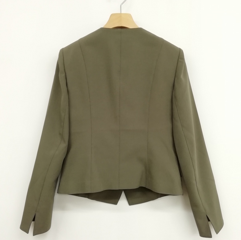 美品‼️【近年モデル】エポカ ノーカラースカートスーツ
