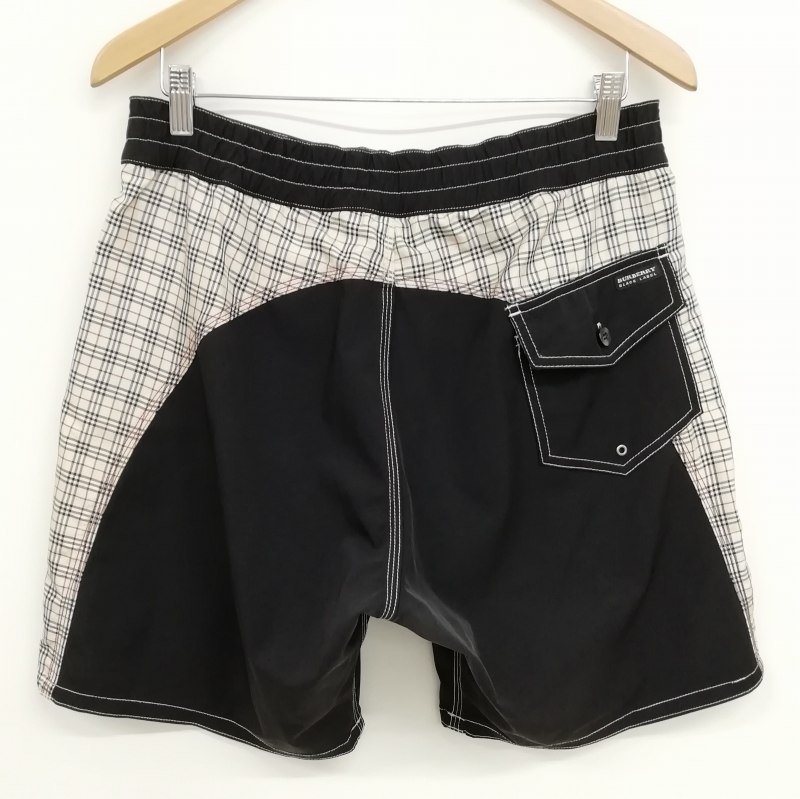 BURBERRY ブラック ショートパンツ M