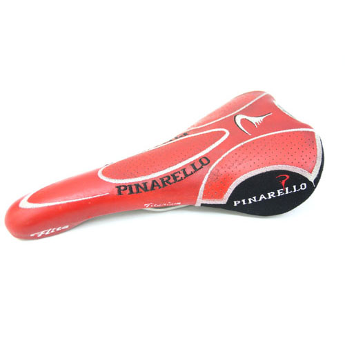 selle ITALA turbo matic quattro サドル 赤 selle ITALIA 赤サドル selle ITALA turbo matic quattro サドル