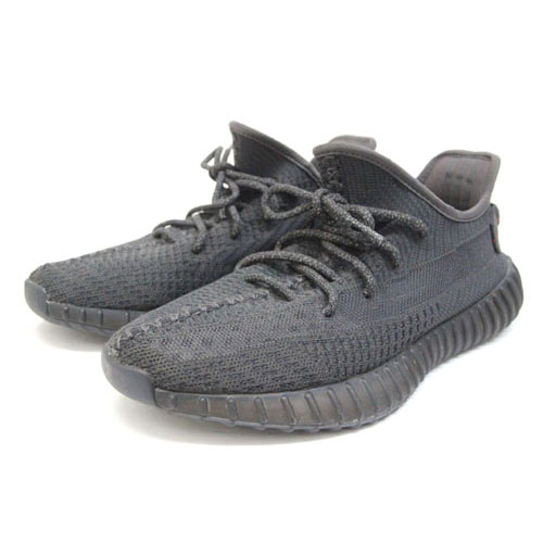 yeezy 350 black on black