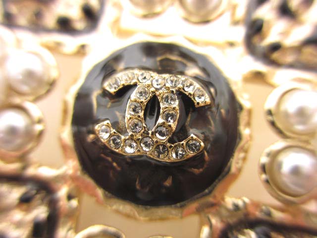 シャネル CHANEL 24SS アンティーク風 スクエア ブローチ L24S