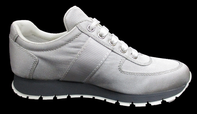 未使用品 プラダスポーツ PRADA SPORT 3E6270 ローカット スニーカー 