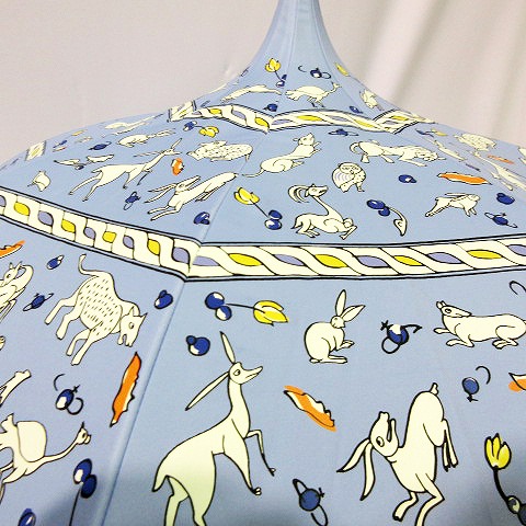 ヴィヴィアンウエストウッド　動物　アニマル　日傘　晴雨兼用　ムーンバット ヴィヴィアンウエストウッド 動物 アニマル 日傘 晴雨兼用 ムーン