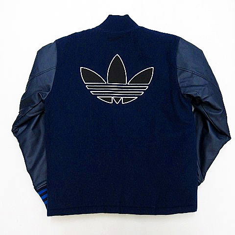 アディダスオリジナルス adidas originals ウール混 ワッペン デザイン 