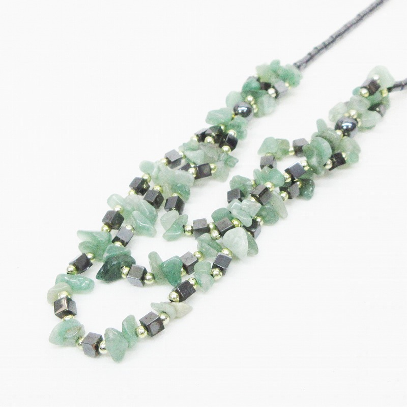 さざれ石 3連 ネックレス アクセサリー グリーンストーン ブラックストーン キューブビーズ 緑 グリーン系 黒 メタリックブラック系 レディース 064 ベクトルパーク