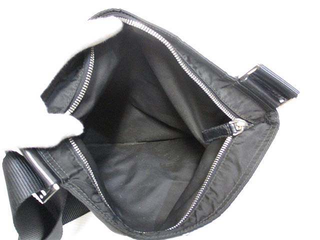 プラダ PRADA ナイロン ショルダー バッグ サコッシュ 黒 ブラック