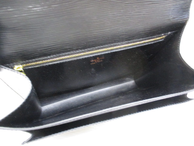 未使用品 ルイヴィトン LOUIS VUITTON エピ モンソー M52122