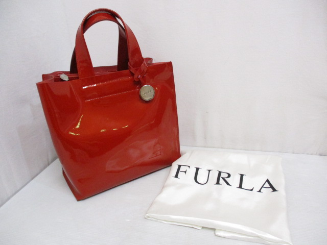 フルラ FURLA エナメル レザー トート バッグ 赤 レッド パテント 保存 