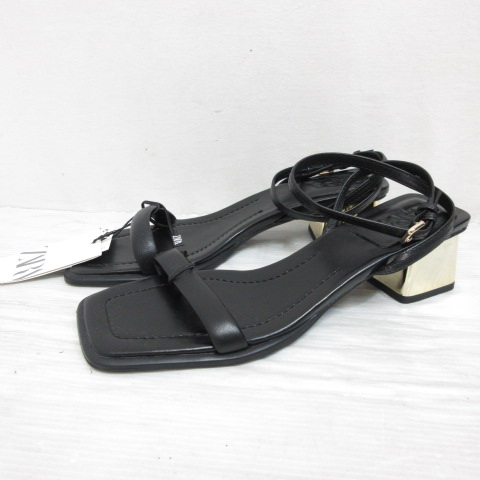 未使用品】 タグ付 ZARA ザラ ミュール サンダル ファー 未使用品 ザラ