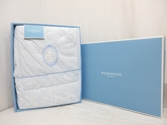  羽毛　掛け布団 150x210cm WW8604 未使用品 ウェッジウッド WEDGWOOD WW8604 羽毛掛けふとん 肌