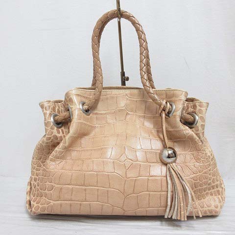 FURLA 型押し皮革トート