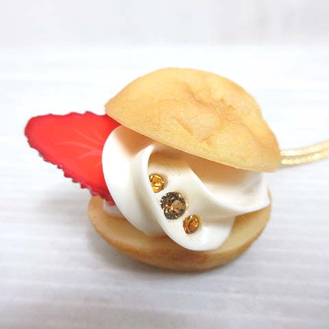 キューポット Q-POT ネックレス シュークリーム ストロベリー