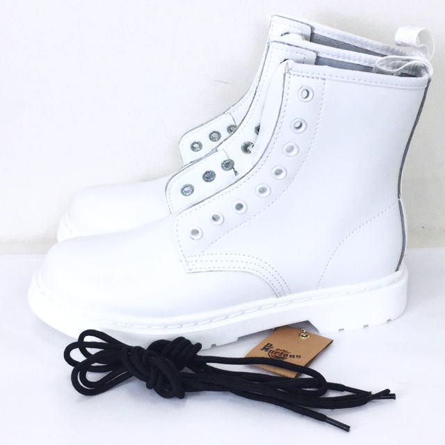 ドクターマーチン DR.MARTENS 1460 Nappa 8 Eye Boot 11822002 White 
