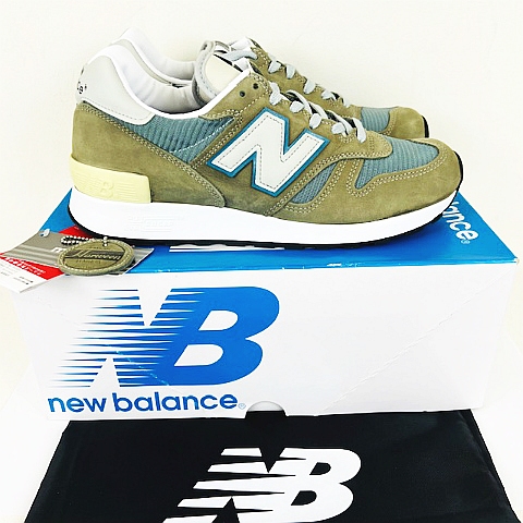未使用品 ニューバランス NEW BALANCE M1300JP3 スニーカー 靴 US8.5  