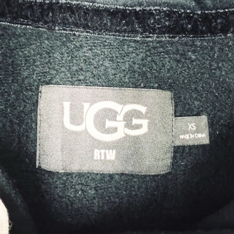 ugg ロゴスウェット ブラック xs