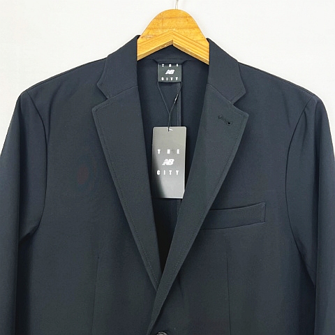 未使用品 ニューバランス NEW BALANCE THE CITY シティージャケット 