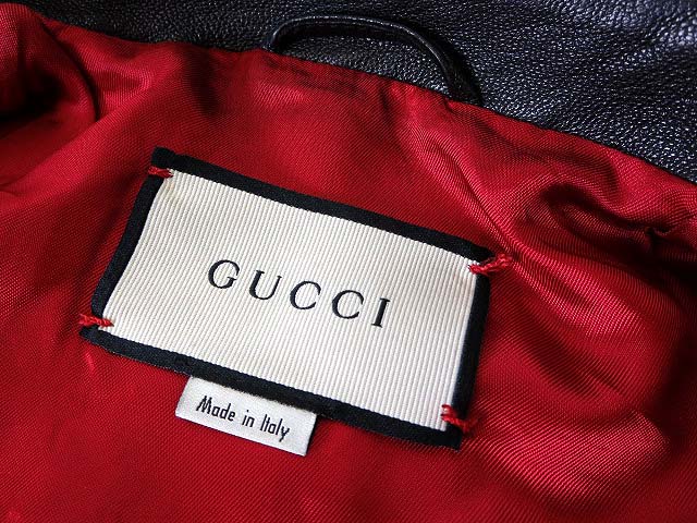 グッチ　GUCCI ラムレザージャケット　ブラック　黒　裏生地　赤　レッド グッチ GUCCI ライダースジャケット シングル 本革 ラムレザー 羊革