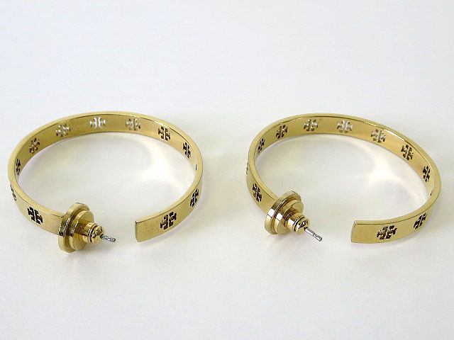 未使用.TORYBURCH/トリバーチ、フープピアス、パール.ゴールド 楽天市場】【8/15～18限定・最大2万円OFFクーポン配布中】TORY