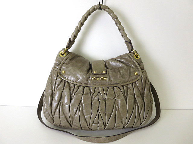 ミュウミュウ miumiu バッグ 2WAY ショルダーバッグ マテラッセ レザー 