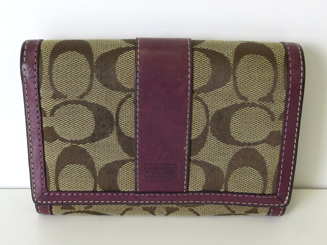 Coach 二つ折り財布 紫とブラウン キャンバスとレザー Coach 二つ折り財布 紫とブラウン キャンバスとレザー