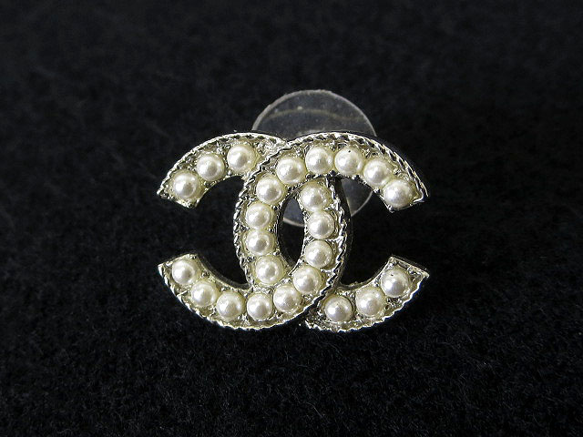 シャネル CHANEL ピアス ココマークホワイト 片側 一個 ピアス
