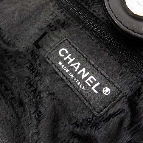 シャネル Chanel バッグ ショルダーバッグ カメリア 総柄 ココマーク キャンバス レザー 黒 ブラック アイボリー かばん 鞄 カバン シリアル シール付 レディース 068 ベクトルパーク