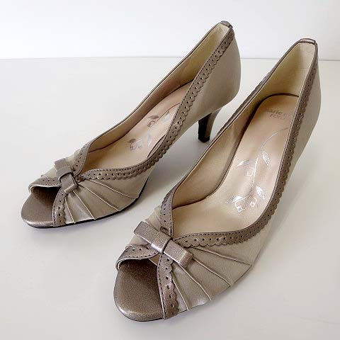 ミッシェルクラン Michel Klein パンプス リボン オープントゥ サテン 幅広 24 5 Eee グレージュ くつ 靴 シューズ レディース 068 ベクトルパーク