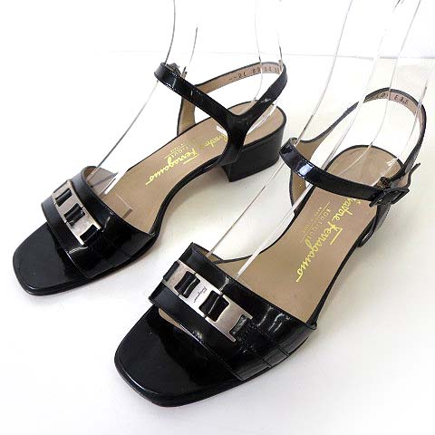 サルヴァトーレフェラガモ Salvatore Ferragamo サンダル アンクル 