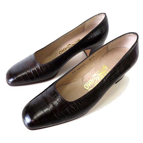 フェラガモ クロコダイル パンプス（フェラガモ クロコ型押しパンプス 
