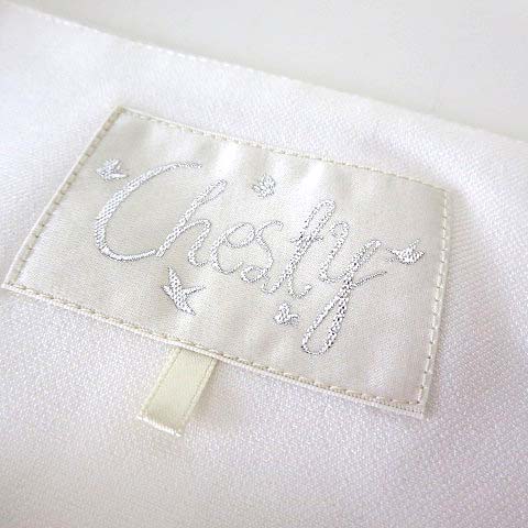 チェスティ　フラワー刺繍　へプラムトップス　ベスト　ホワイト　1サイズ 未使用品 Chesty フラワー刺繍 ノースリーブ ペプラムベスト 1