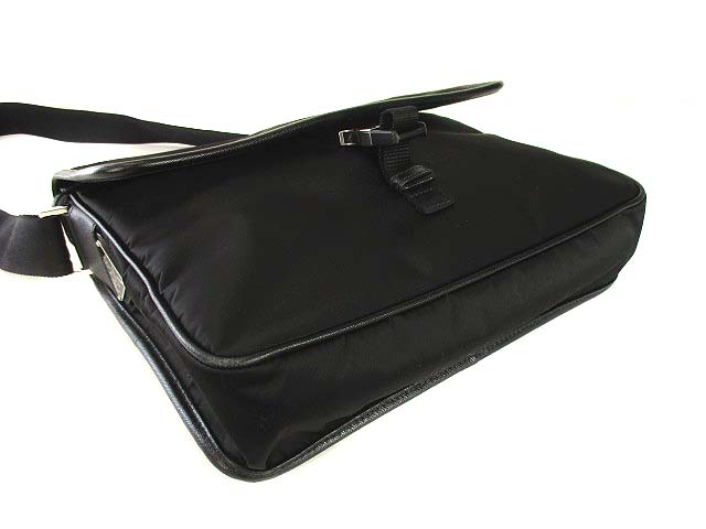 プラダ PRADA ナイロン ショルダーバッグ メッセンジャーバッグ