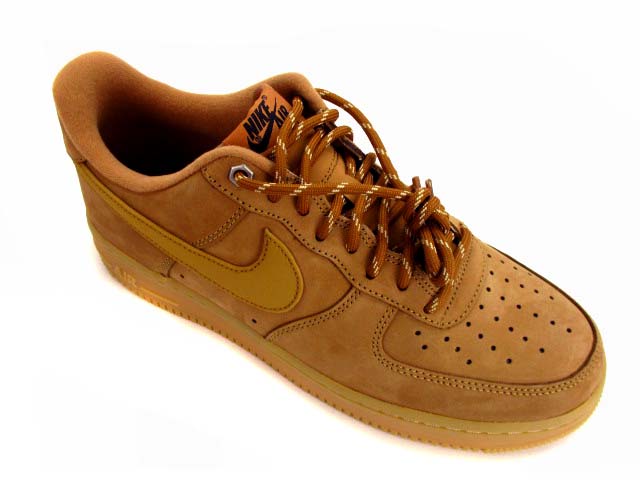 未使用品 ナイキ NIKE スニーカー シューズ 靴 NIKE AIR FORCE 1 '07