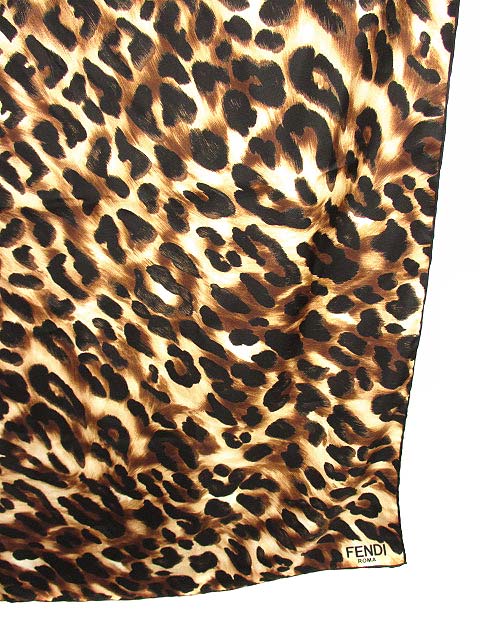 ◆フェンディ◆ 大判 スカーフ アニマル柄 シルク フェンディ FENDI W FOULARD/WOVEN 大判 スカーフ ショール