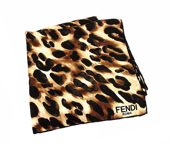 ◆フェンディ◆ 大判 スカーフ アニマル柄 シルク フェンディ FENDI W FOULARD/WOVEN 大判 スカーフ ショール