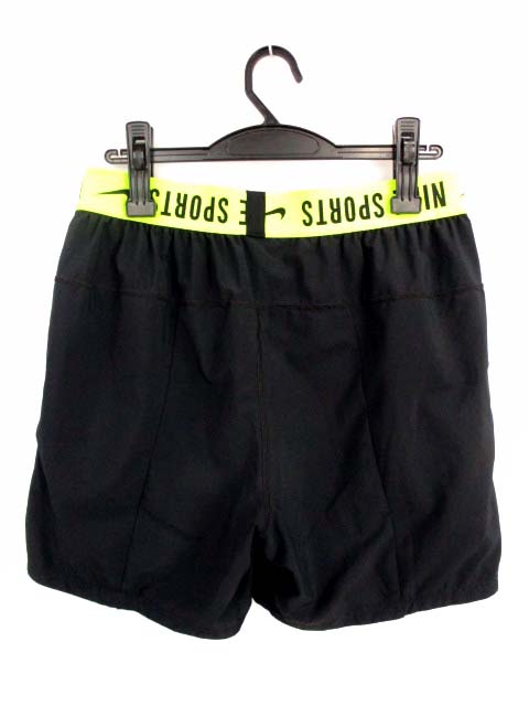 ナイキ ハーフパンツ 黒白 Mサイズ