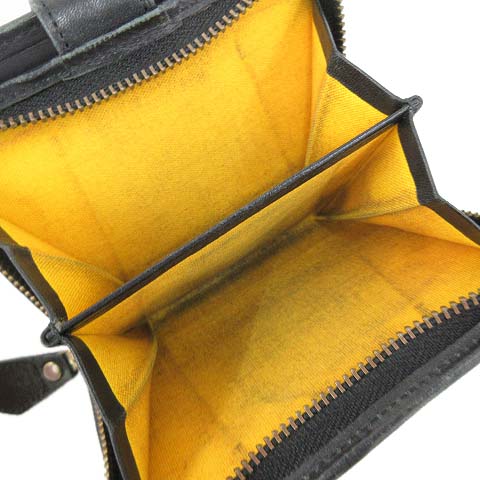 ヴィヴィアンウエストウッド Vivienne Westwood 二つ折り財布