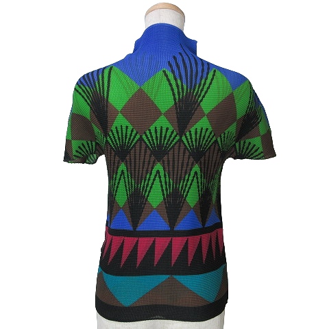 ミーイッセイミヤケ me ISSEY MIYAKE 美品 カットソー プリーツ プル 