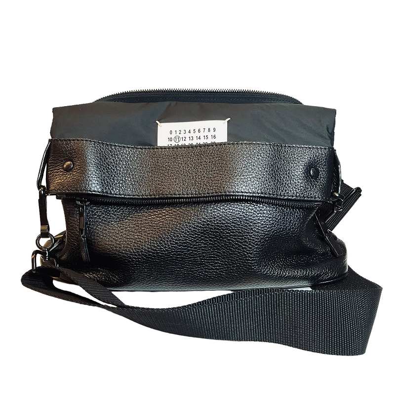 メゾンマルジェラ Maison Margiela 20AW 5AC スモール グロッシー 2WAY  