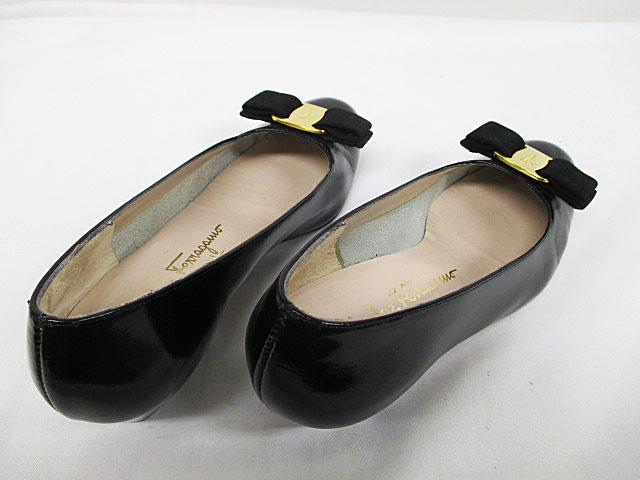 サルヴァトーレフェラガモ Salvatore Ferragamo パンプス 5 22.5