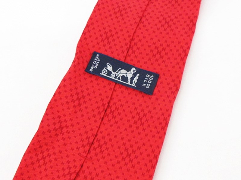 エルメス　HERMES ネクタイ　H柄　ビジネス　スーツ用　赤　レッド　シルク エルメス HERMES ネクタイ H柄 ビジネス スーツ用 赤 レッド シルク