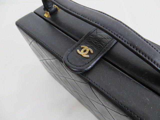 シャネル CHANEL ボックス チェーン ショルダー マトラッセ 箱型 