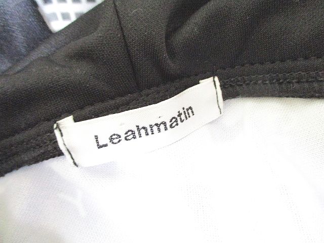 Leahmatin しまむら 長袖 パーカ フード プリント フルジップ リブ M 黒 白 ブラック ストレッチ レディース 077 ベクトルパーク