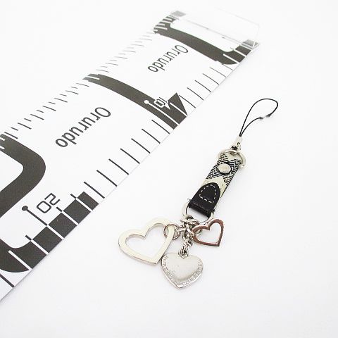 BURBERRY　バーバリー　チャーム　キーホルダー　ハート BURBERRY - Burberry バーバリー トーマスベア チャーム