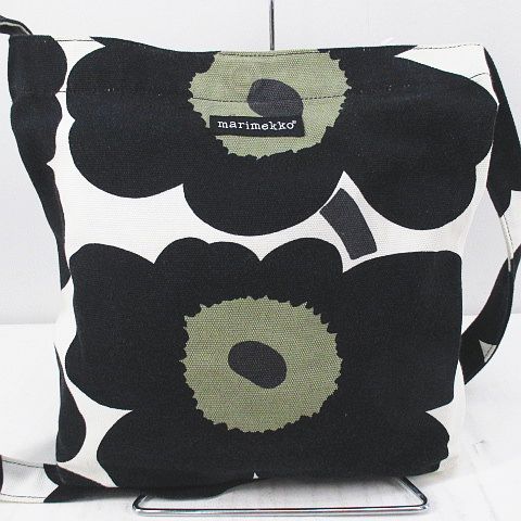 マリメッコ marimekko ショルダーバッグ フラワープリント