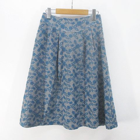 フランコフェラーロ FRANCO FERRARO 膝丈 台形スカート スカート 2 灰  