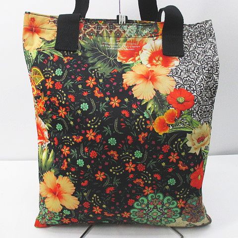 adidas フラワープリント トートバッグ adidas（アディダス）の「adidas Originals Floral Print