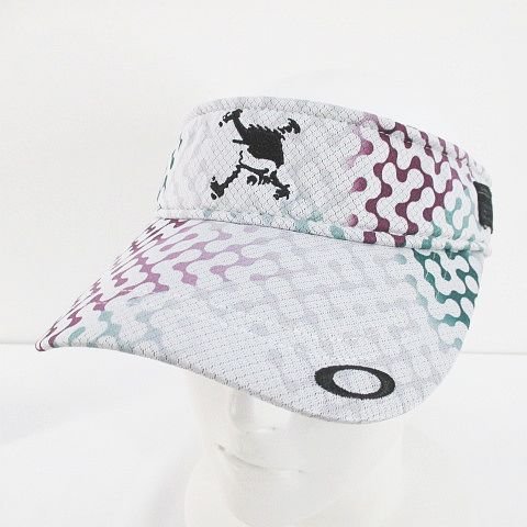 Oakley - OAKLEY☆オークリー☆刺繍ロゴ☆つば付き☆ニットサン