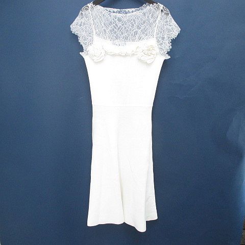 未使用品 ブルマリン Blumarine 半袖 膝丈 フレアワンピース 未使用品 ブルマリン Blumarine 半袖 膝丈 フレアワンピース