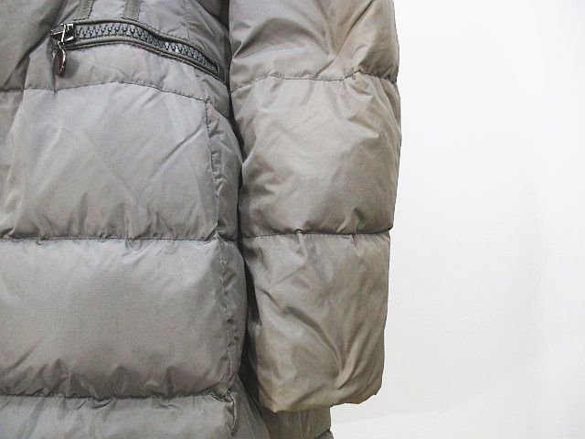 【美品】MONCLER モンクレール　ダウンコート　RN116347 グレー 楽天市場】モンクレール MONCLER フード付きダウンコート ダウン
