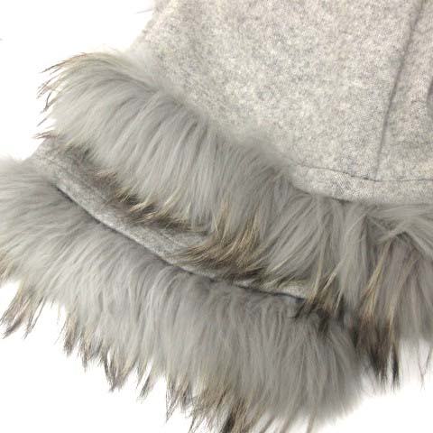 BURBERRY ブルーレーベル ファー付きグレーコート 38サイズ 美品ブルーレーベルコートファー付きバーバリー